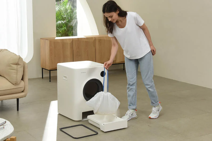 self-cleaning cat litter boxes